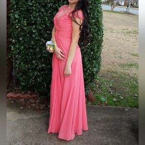 Monique Lhuillier Gown